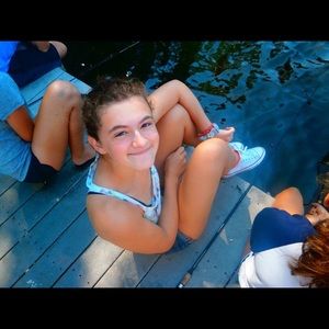 Meet your Posher, Anye